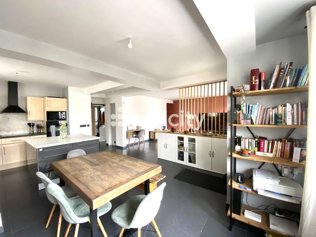 Maison 6 Pièce(s) Gagny - Photo 1