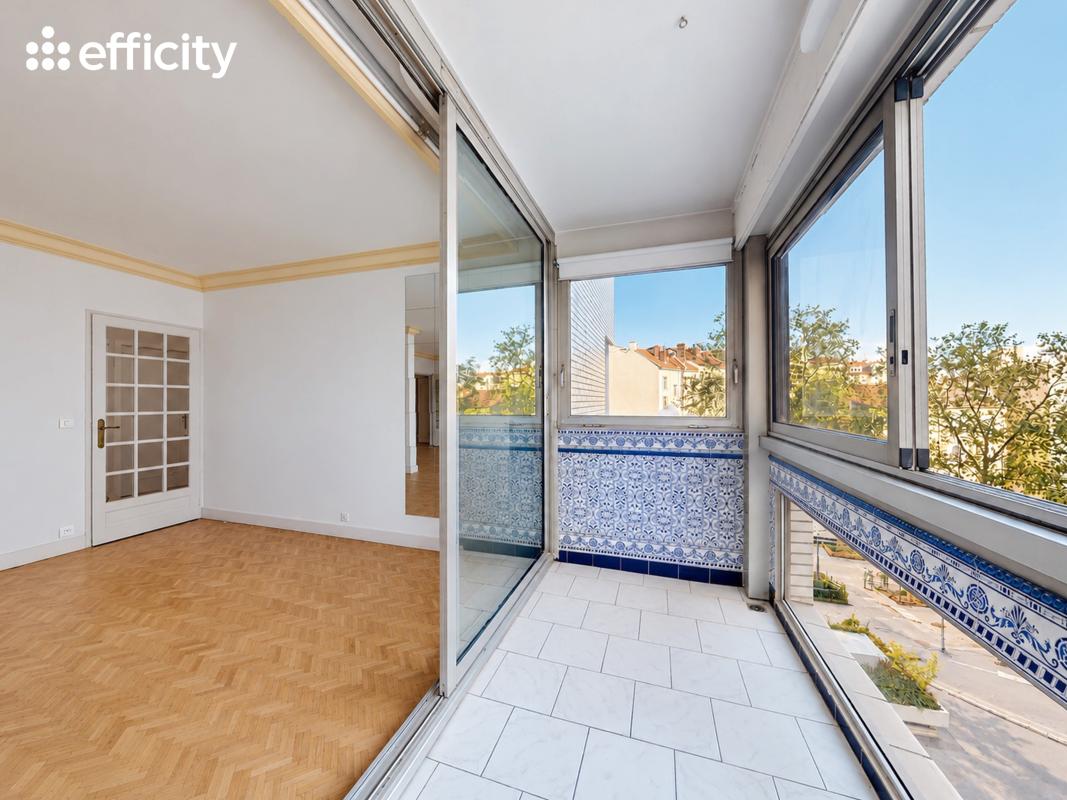Appartement 5 Pièce(s) Lyon 7eme Arrondissement - Photo 4