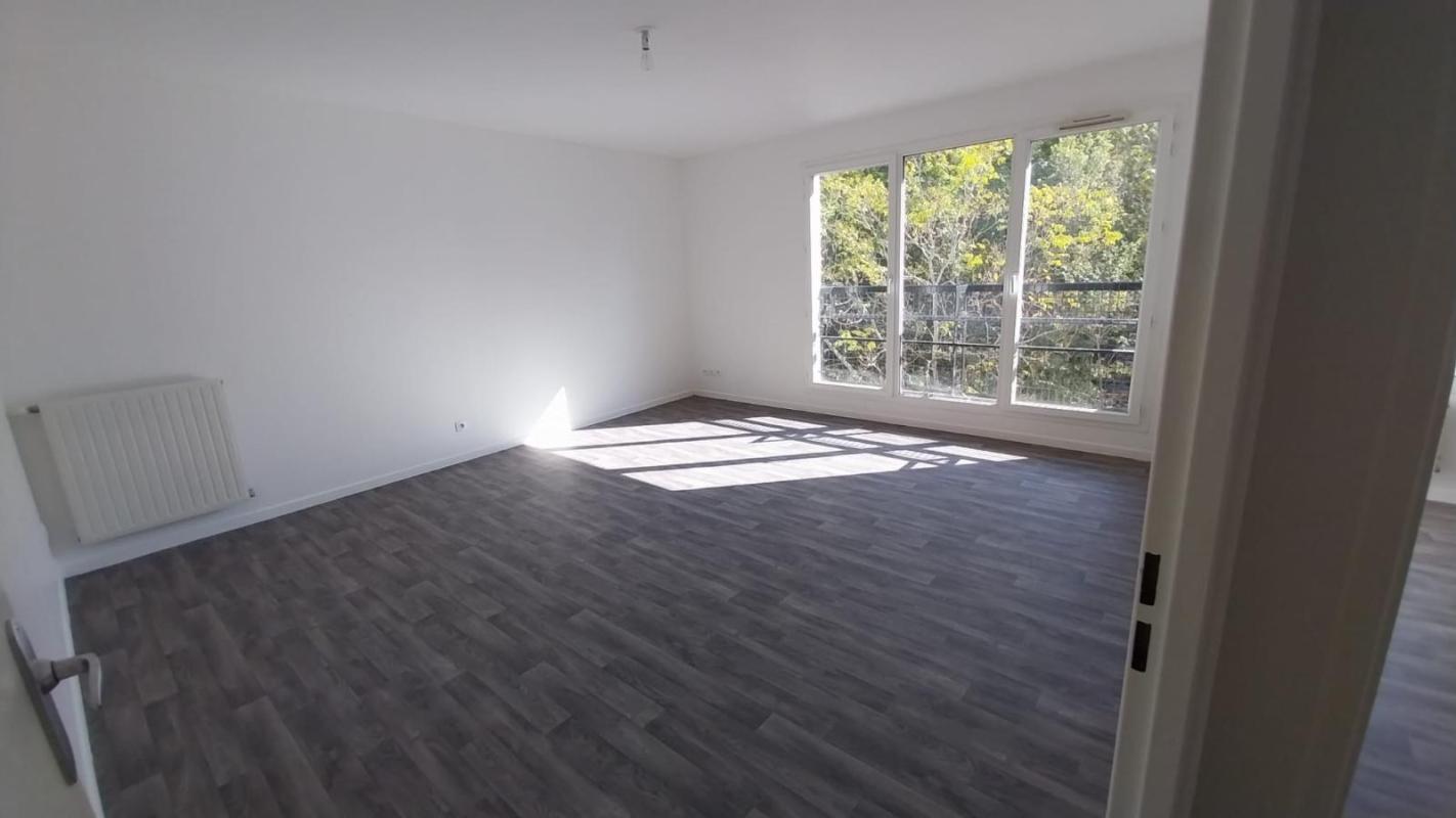 Appartement 2 Pièce(s) Viry-Châtillon - Photo 2