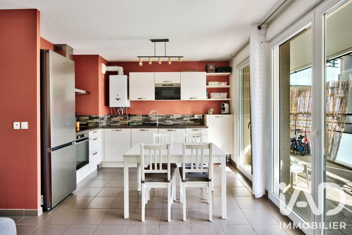 Appartement 4 Pièce(s) Bron