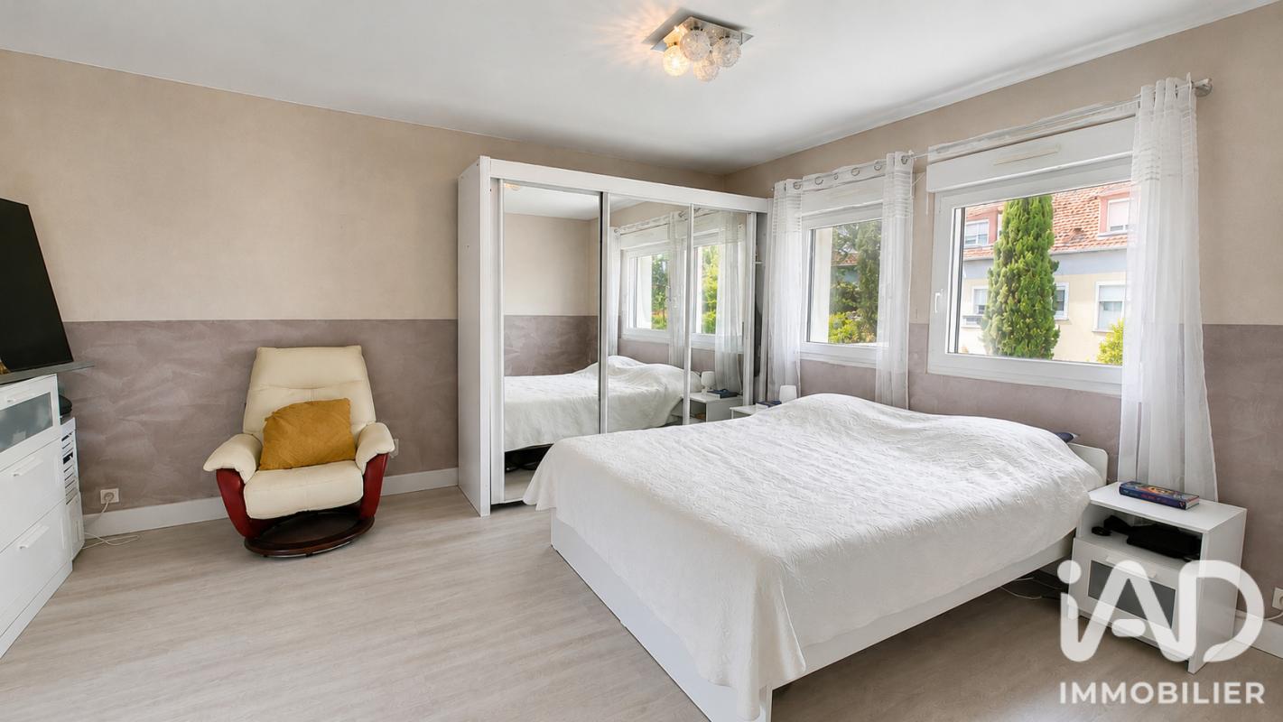 Maison 7 Pièce(s) Roissy-en-Brie - Photo 9