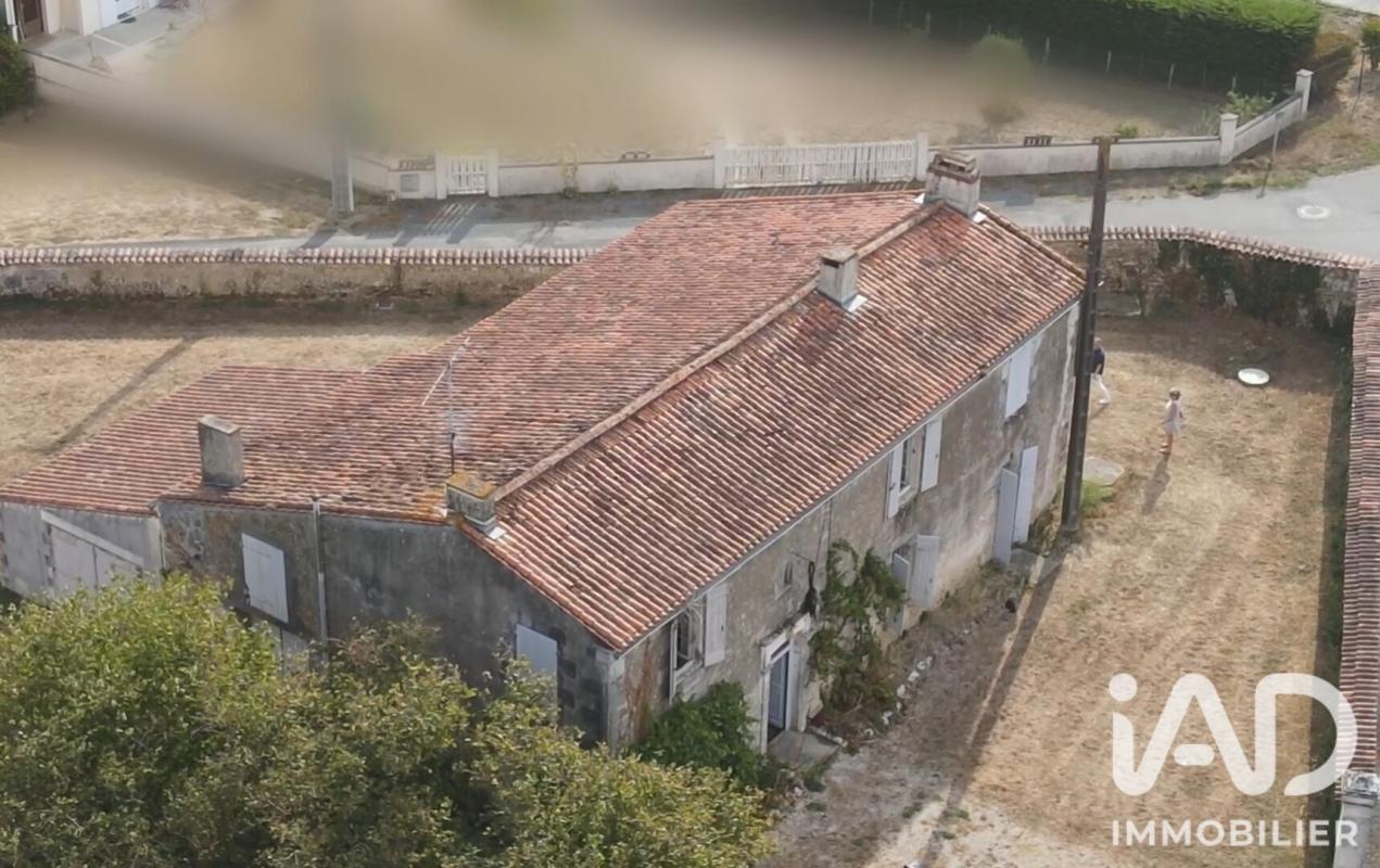 Maison 7 Pièce(s) Lussant