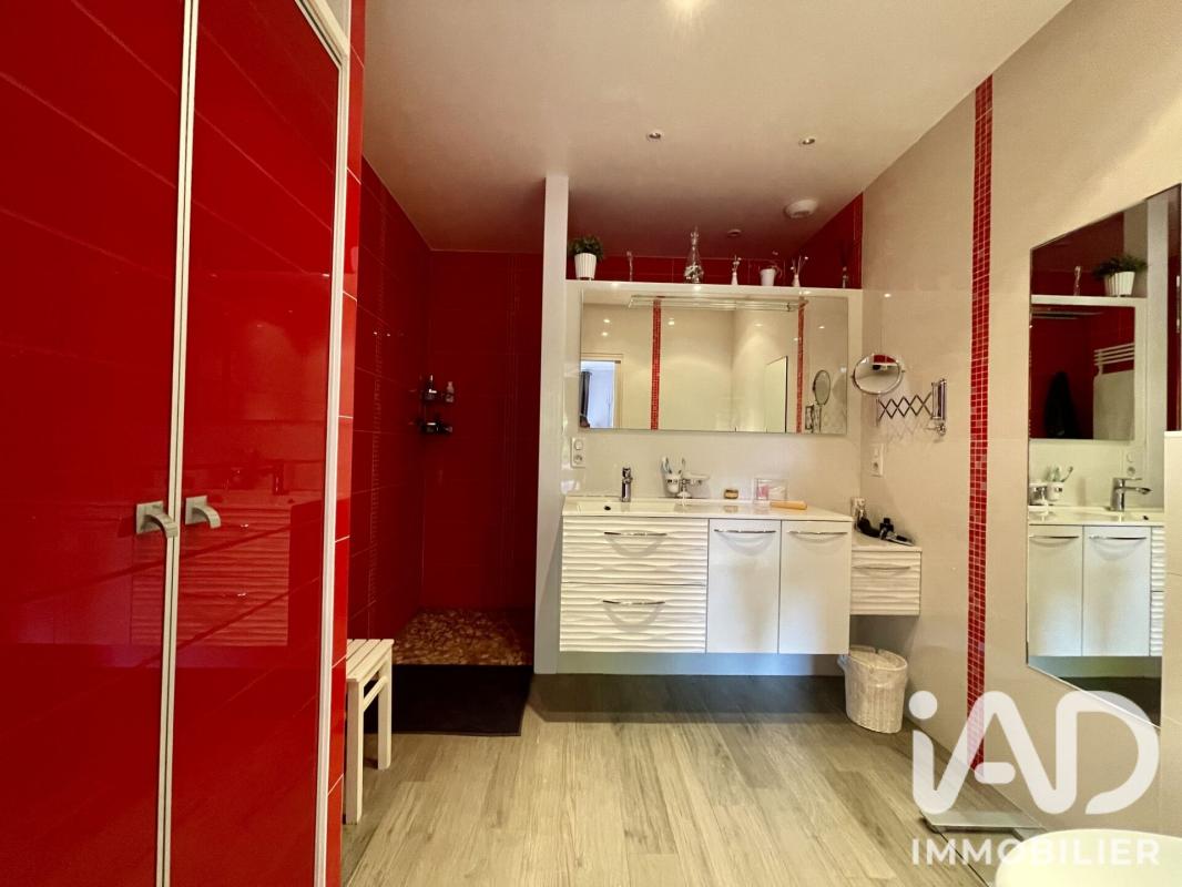 Maison 8 Pièce(s) Chesnois-Auboncourt - Photo 12