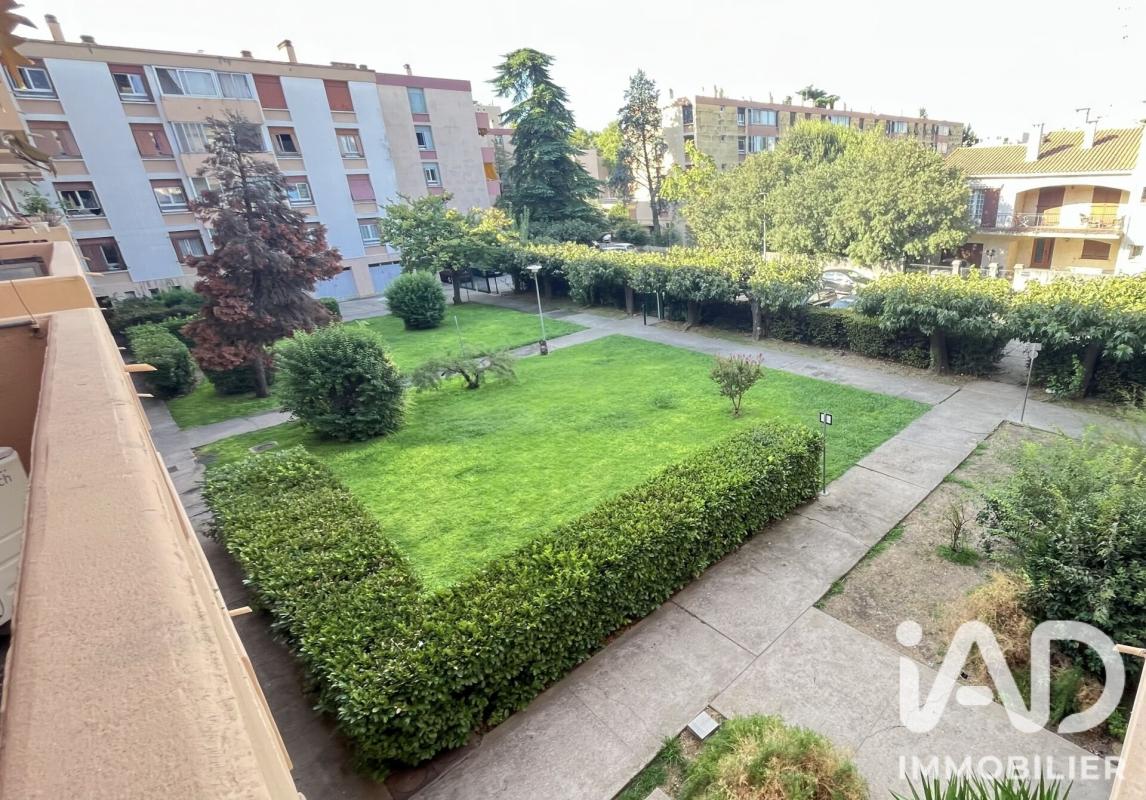 Appartement 4 Pièce(s) Nîmes
