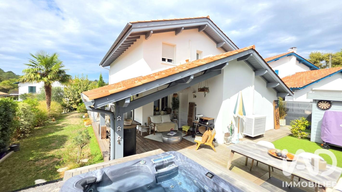 Maison 4 Pièce(s) Bassussarry