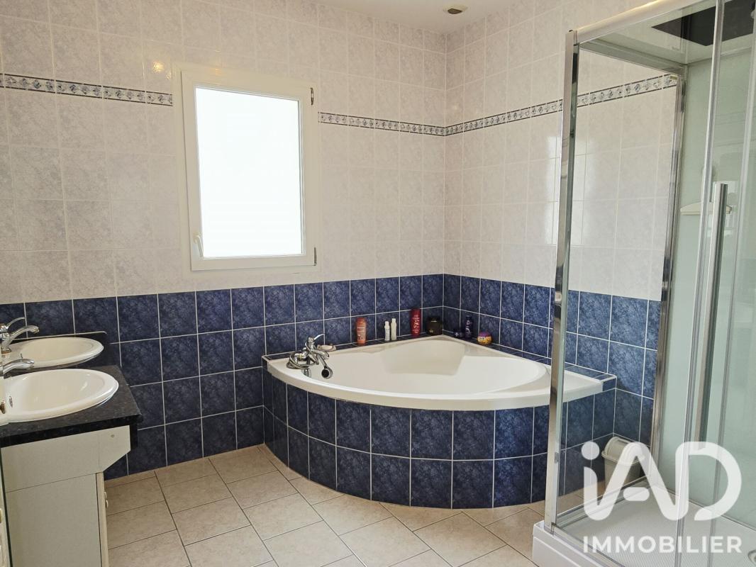 Maison 5 Pièce(s) Tonnay-Charente - Photo 10