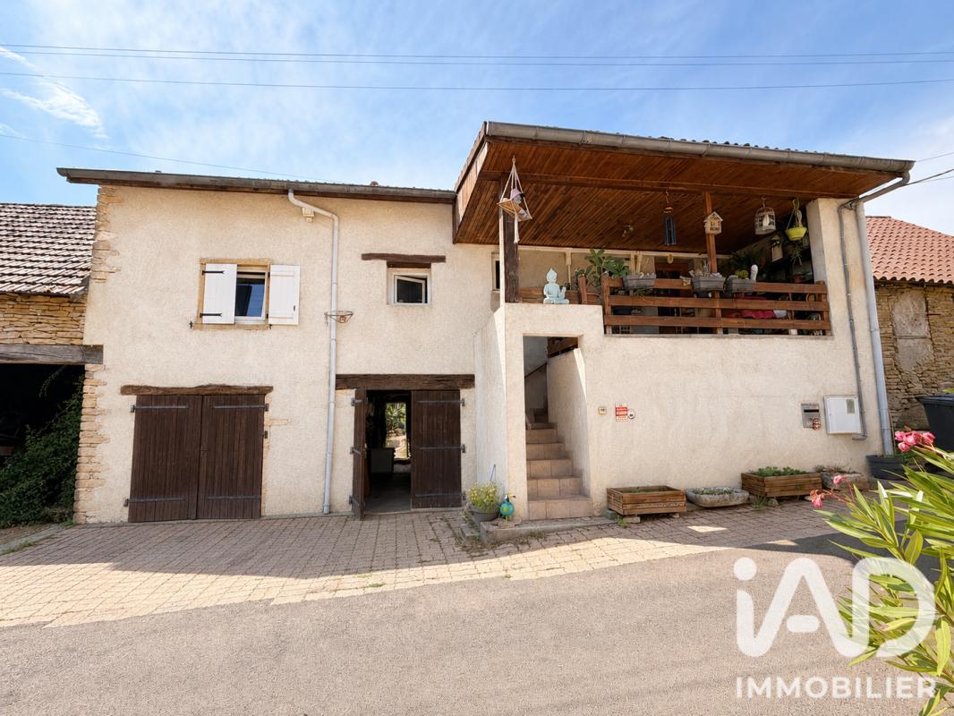 Maison de village 5 Pièce(s) La Vineuse sur Fregande