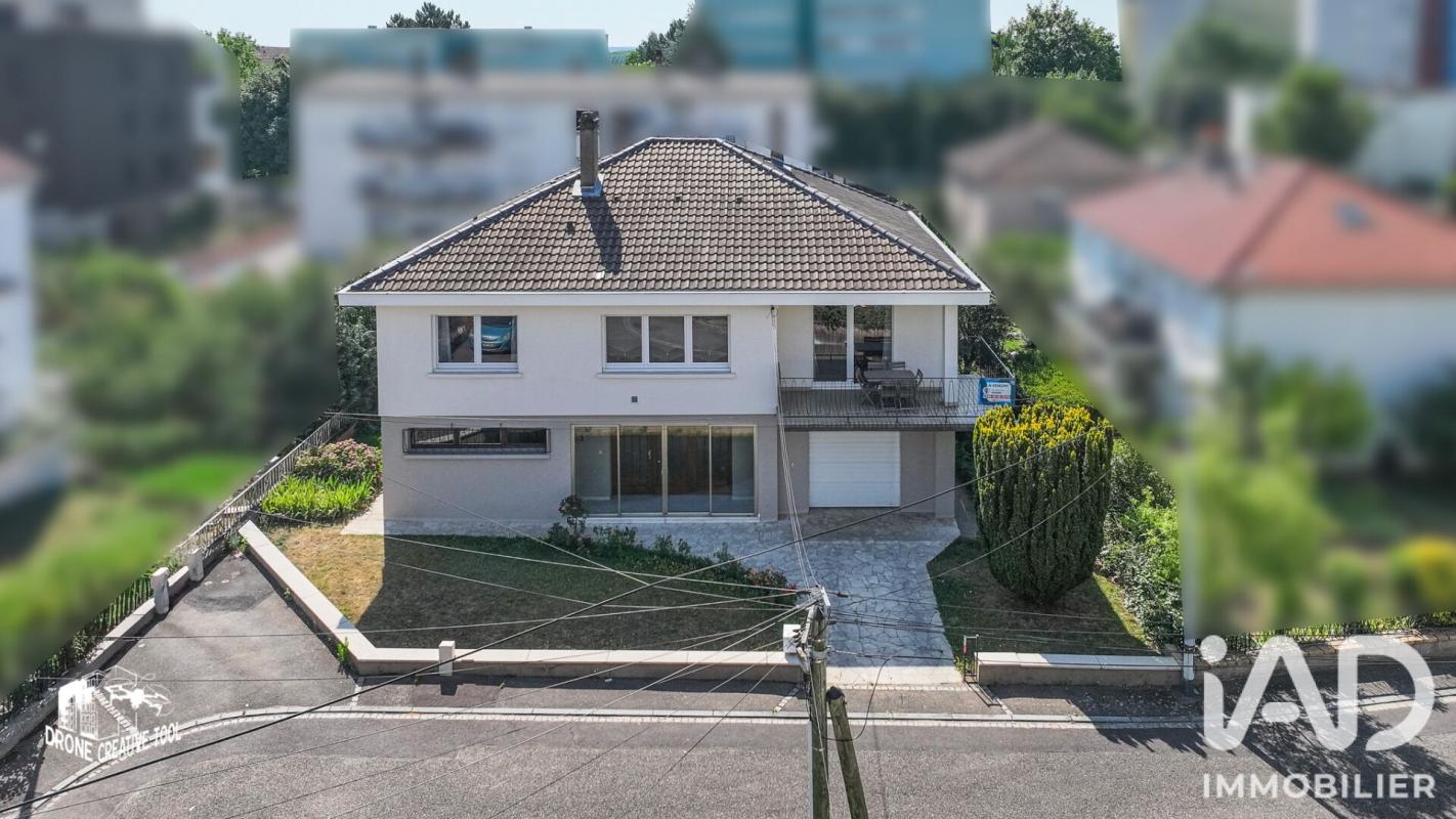 Maison 8 Pièce(s) Montigny-lès-Metz