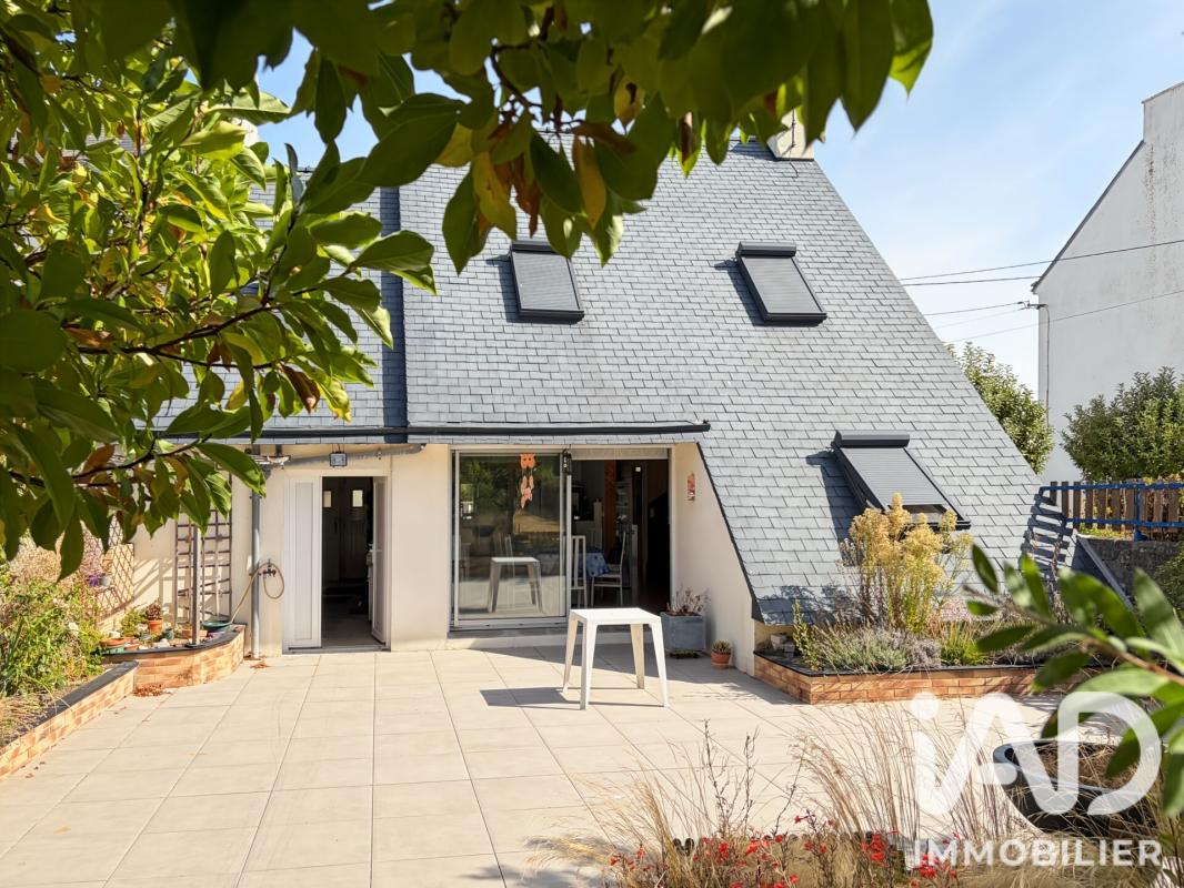 Maison 6 Pièce(s) Locmiquélic