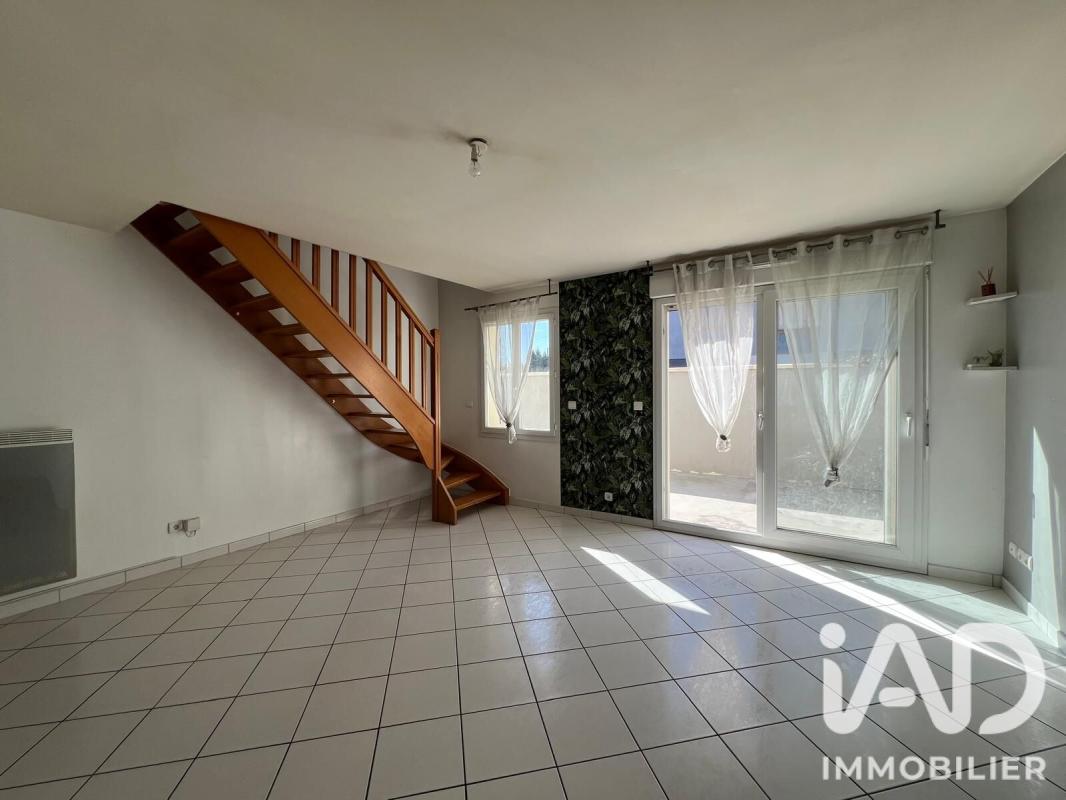 Maison 5 Pièce(s) Saint-Ay - Photo 2