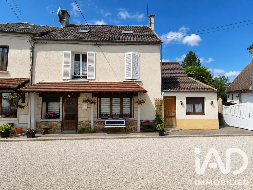 Maison de village 4 Pièce(s) Crouy-sur-Ourcq