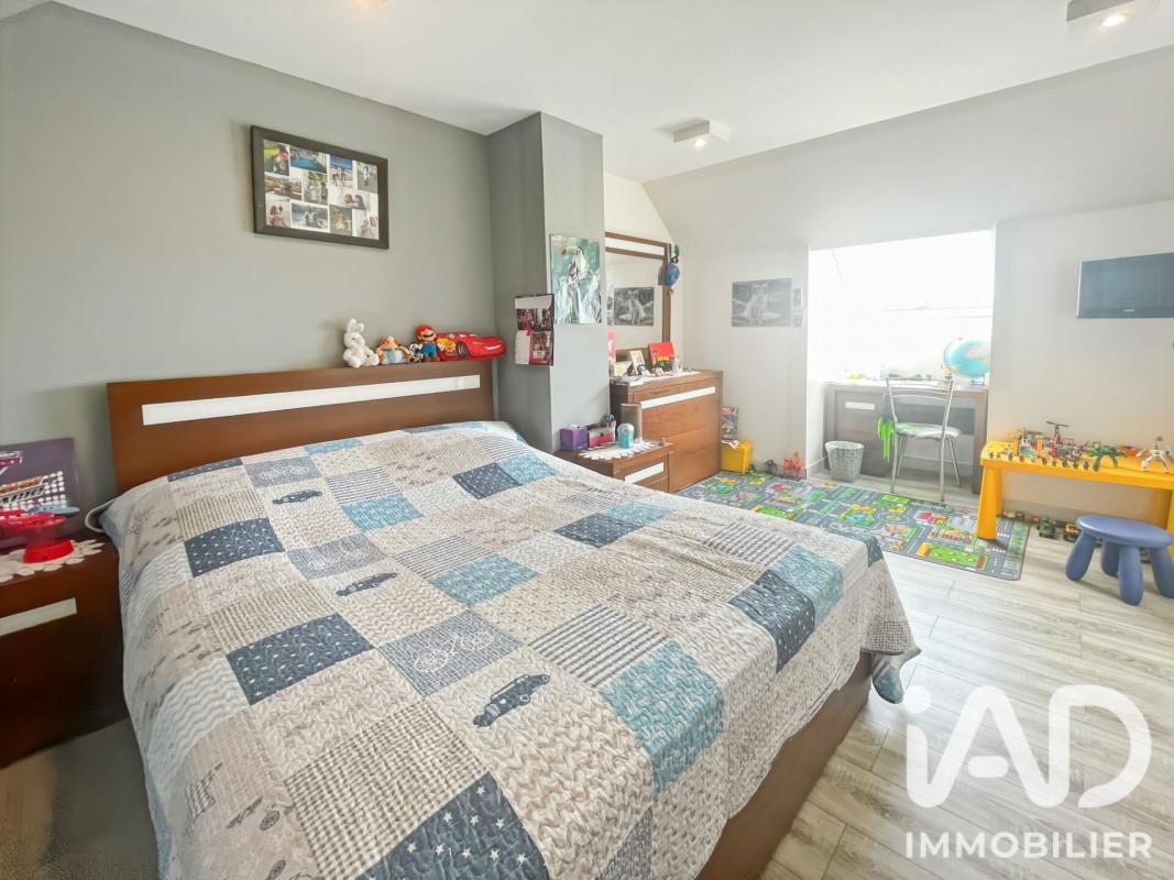 Maison 7 Pièce(s) Saint-Hilliers - Photo 12