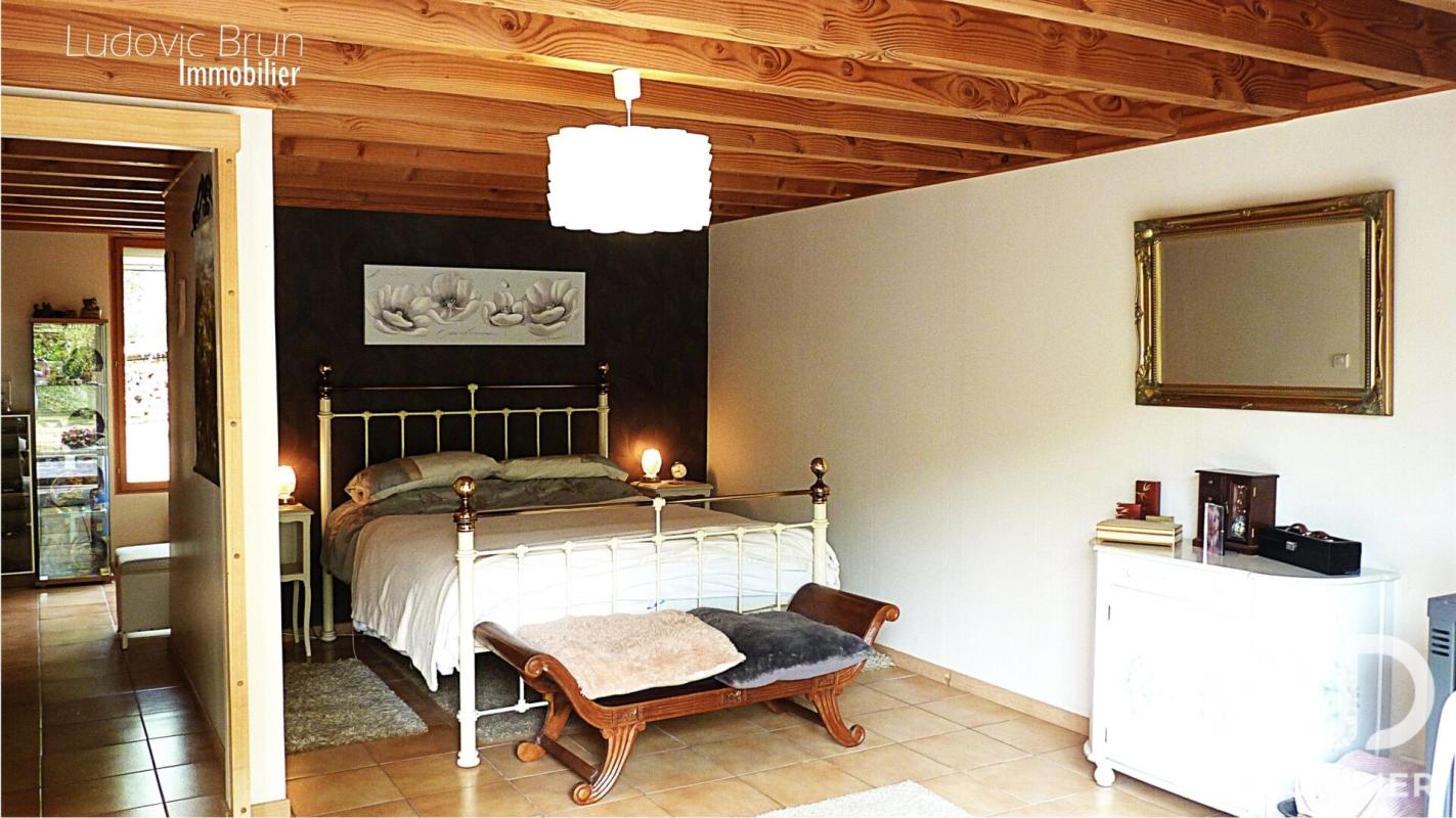 Maison 7 Pièce(s) Moutiers-en-Puisaye - Photo 12