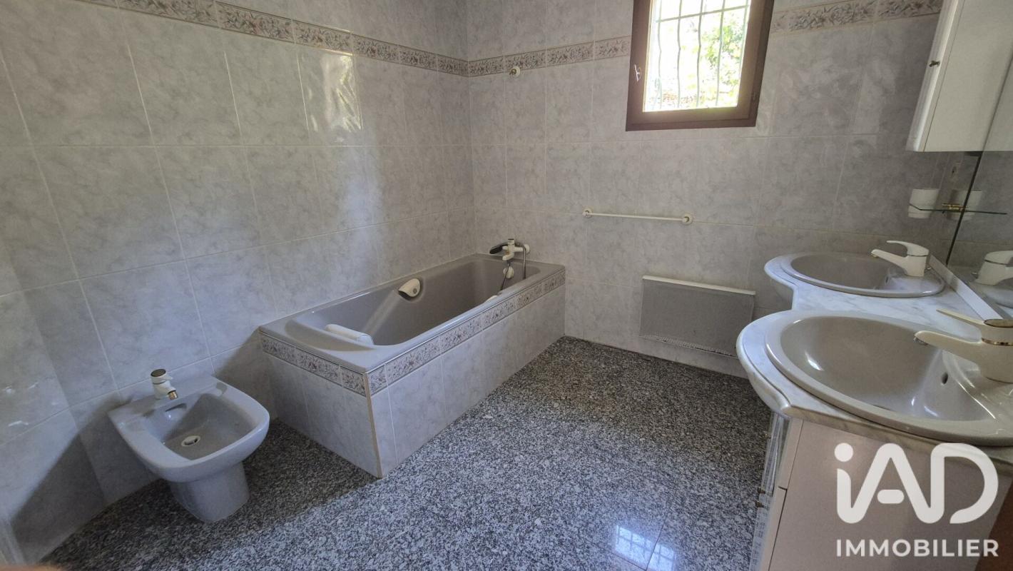 Maison 6 Pièce(s) Solliès-Toucas - Photo 11