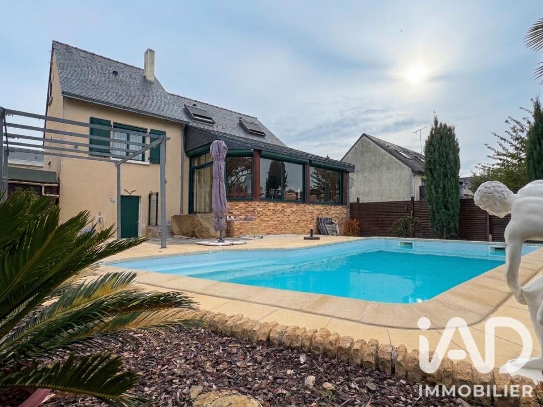 Maison 8 Pièce(s) Cholet