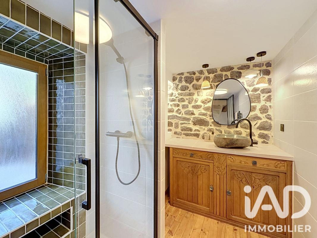 Maison 4 Pièce(s) Saint-Chély-d'Apcher - Photo 11