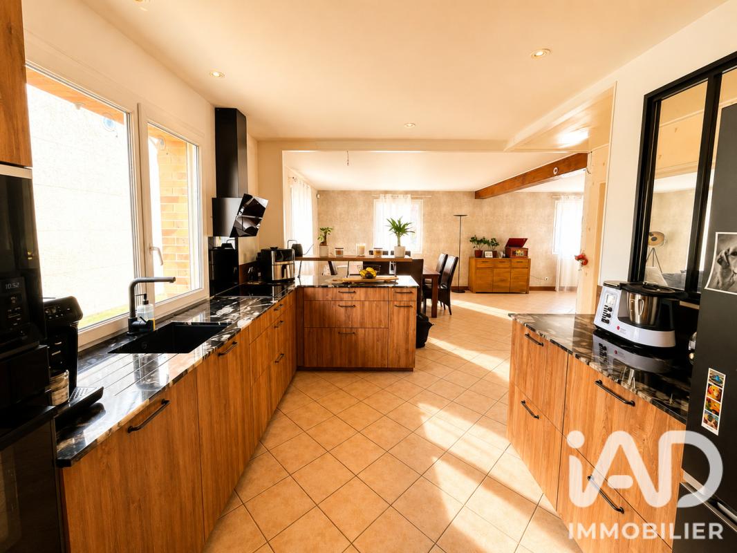 Maison 8 Pièce(s) Saint-Étienne-sur-Suippe - Photo 4