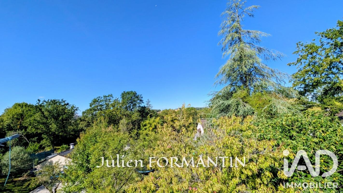 Terrain  Chalifert