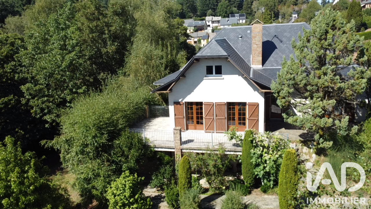 Maison traditionnelle 7 Pièce(s) Rieupeyroux