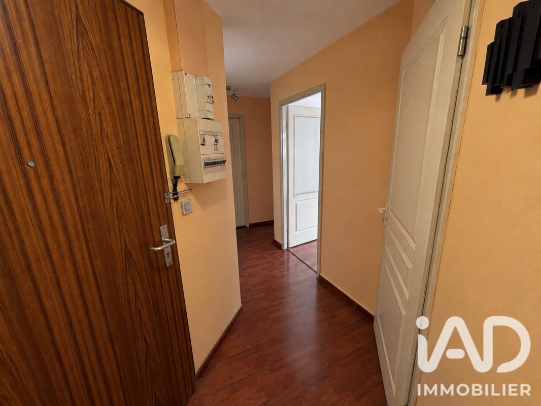 Appartement 2 Pièce(s) Fleury-les-Aubrais - Photo 2