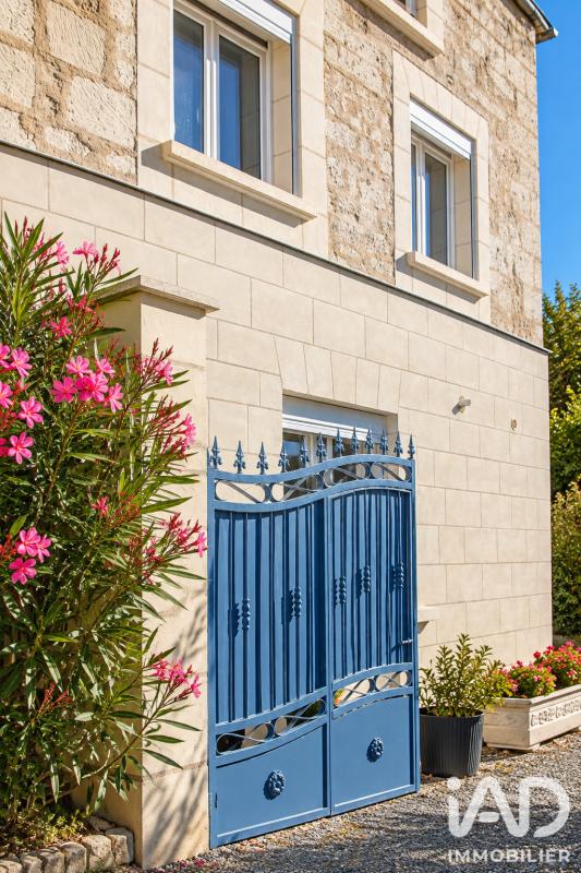 Maison 8 Pièce(s) Bellevigne-les-Châteaux - Photo 2