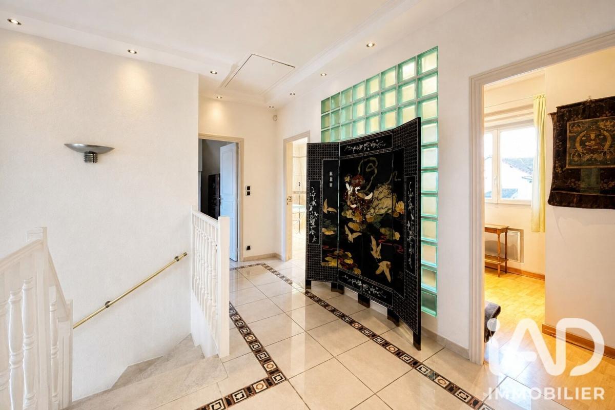 Maison 7 Pièce(s) Villiers-sur-Marne - Photo 12
