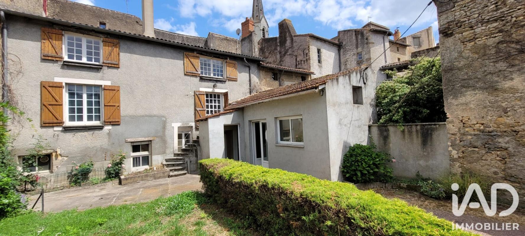 Maison de village 8 Pièce(s) Saint-Loup-Lamairé