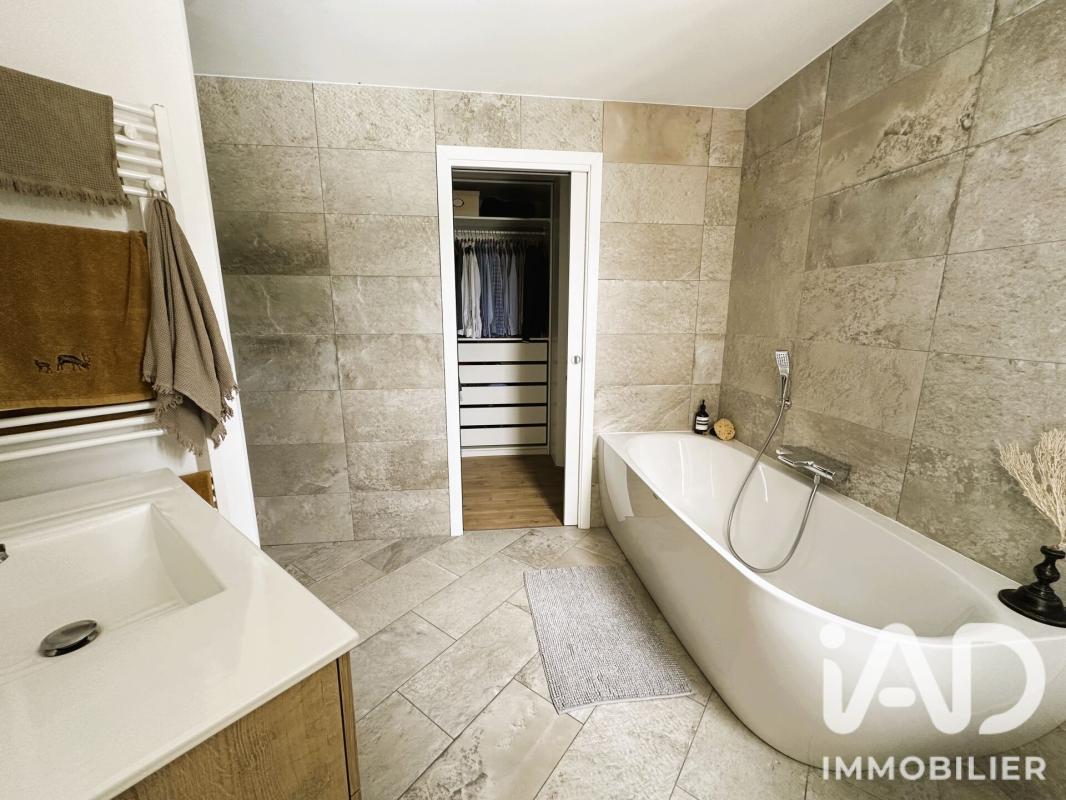 Maison 12 Pièce(s) Saint-Léger-sur-Sarthe - Photo 14