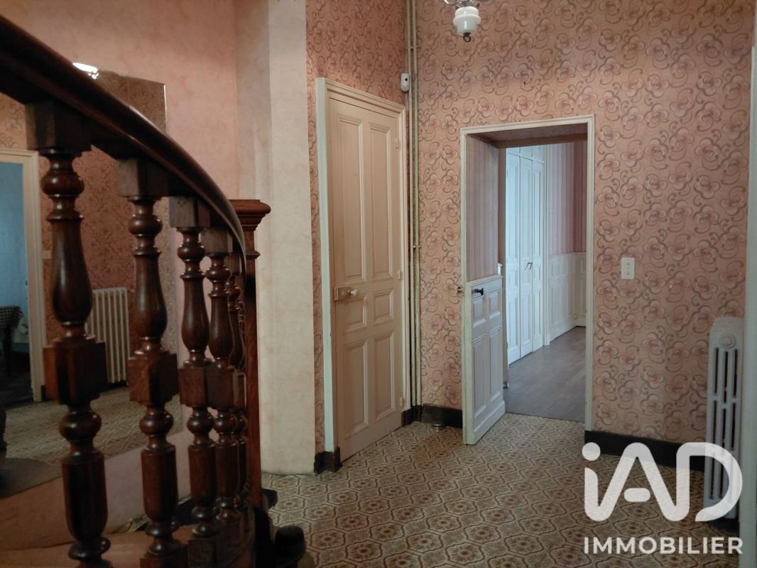 Maison 7 Pièce(s) Fontenay-le-Comte - Photo 5