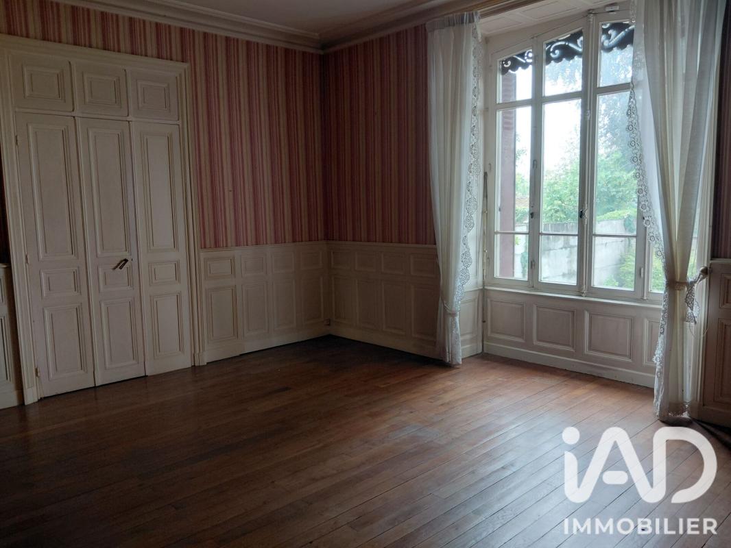 Maison 7 Pièce(s) Fontenay-le-Comte - Photo 6