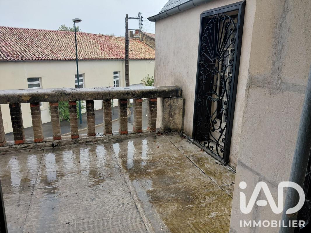 Maison 7 Pièce(s) Fontenay-le-Comte - Photo 12