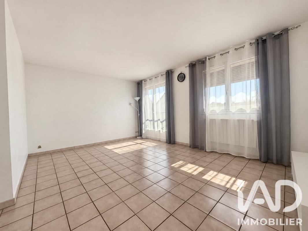 Appartement 2 Pièce(s) Le Blanc-Mesnil - Photo 2