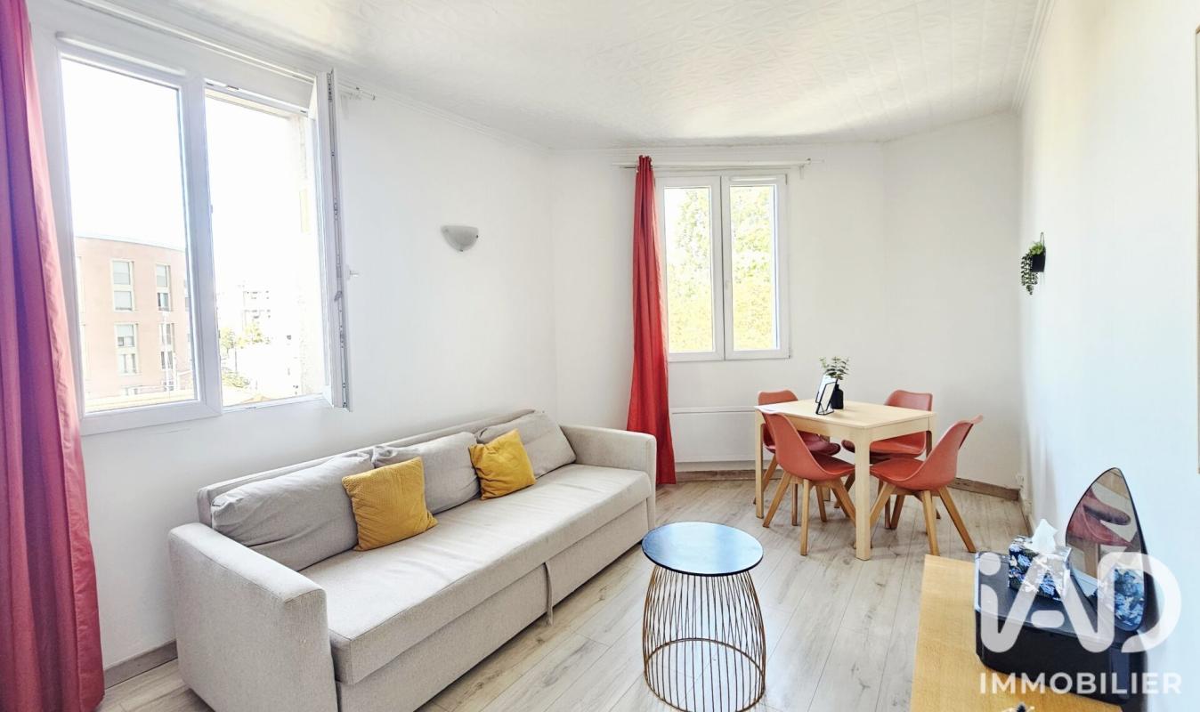 Appartement 2 Pièce(s) La Courneuve