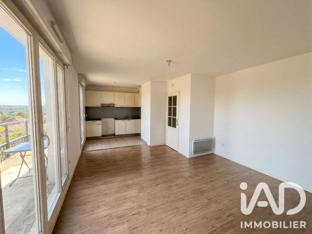Appartement 2 Pièce(s) Combs-la-Ville - Photo 2