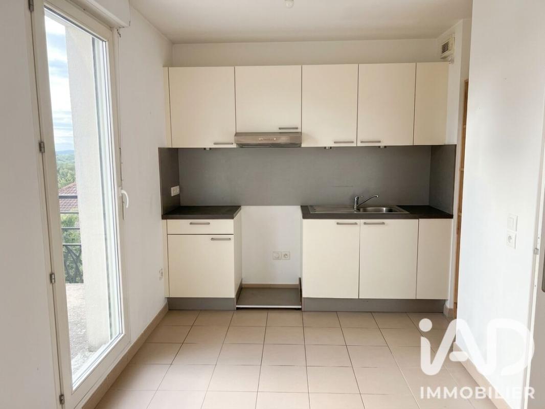 Appartement 2 Pièce(s) Combs-la-Ville - Photo 3