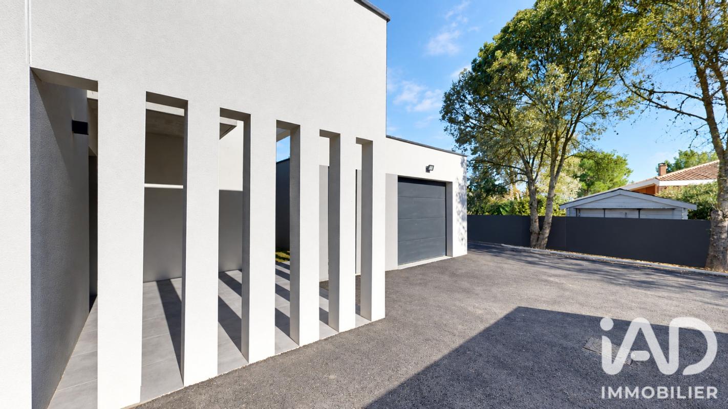 Maison 4 Pièce(s) Saint-Hilaire - Photo 2