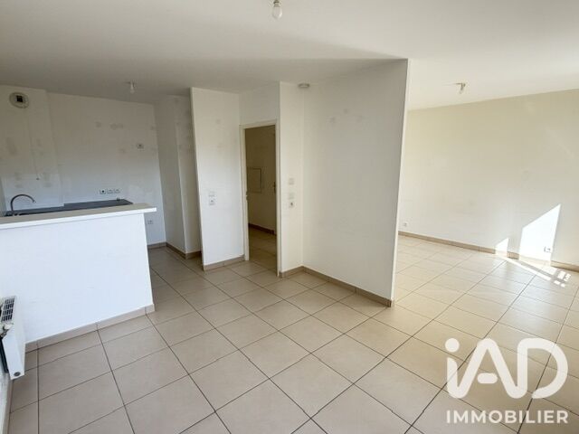 Appartement 2 Pièce(s) Saint-Fargeau-Ponthierry - Photo 3