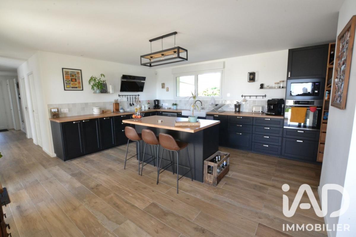 Maison 8 Pièce(s) Saint-Martin-des-Champs - Photo 5