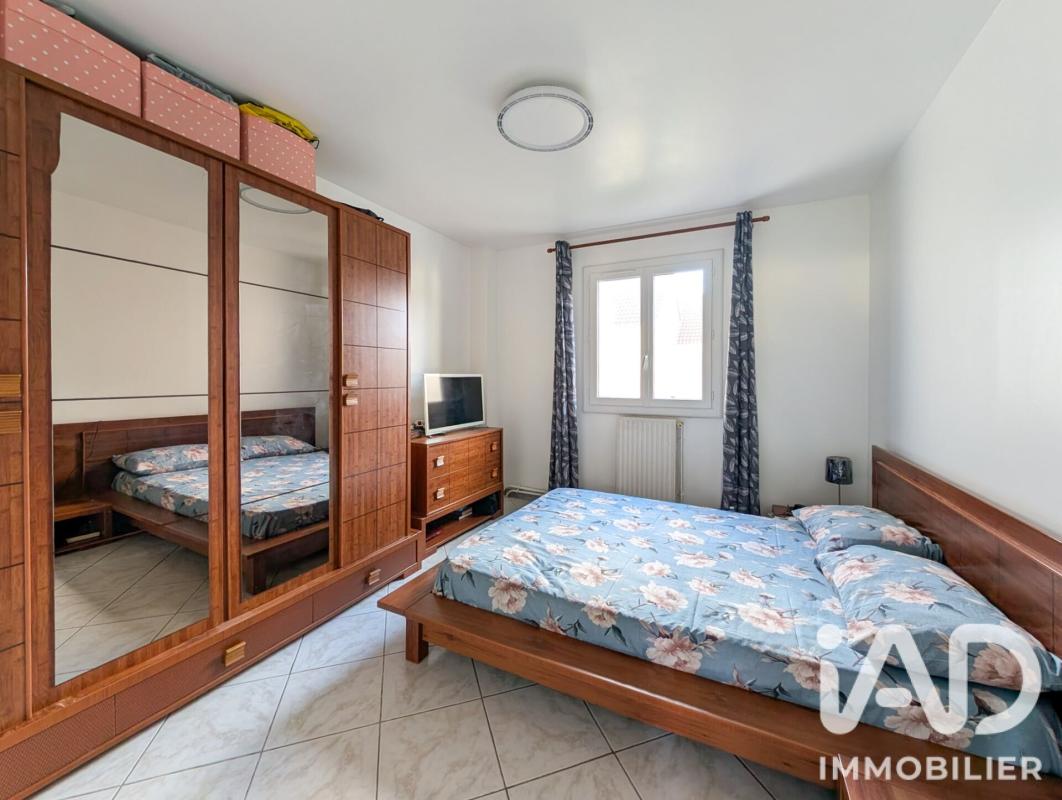Maison 5 Pièce(s) Jouy-le-Moutier - Photo 9