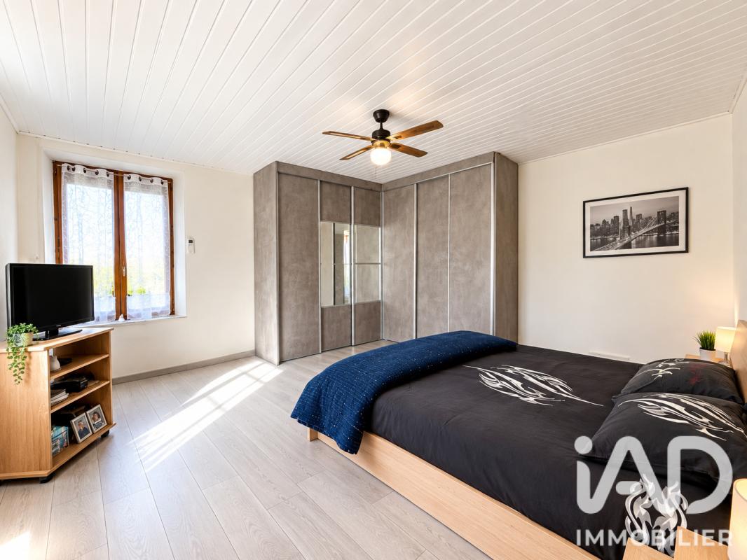 Maison 6 Pièce(s) Bogny-sur-Meuse - Photo 4