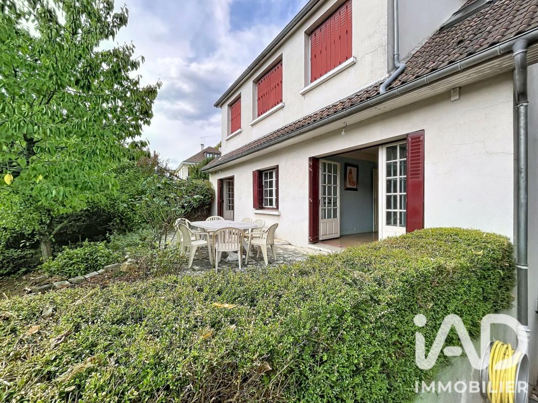 Maison 8 Pièce(s) Louveciennes