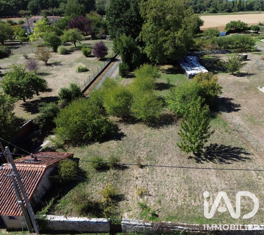 Parking  Usson-du-Poitou - Photo 4