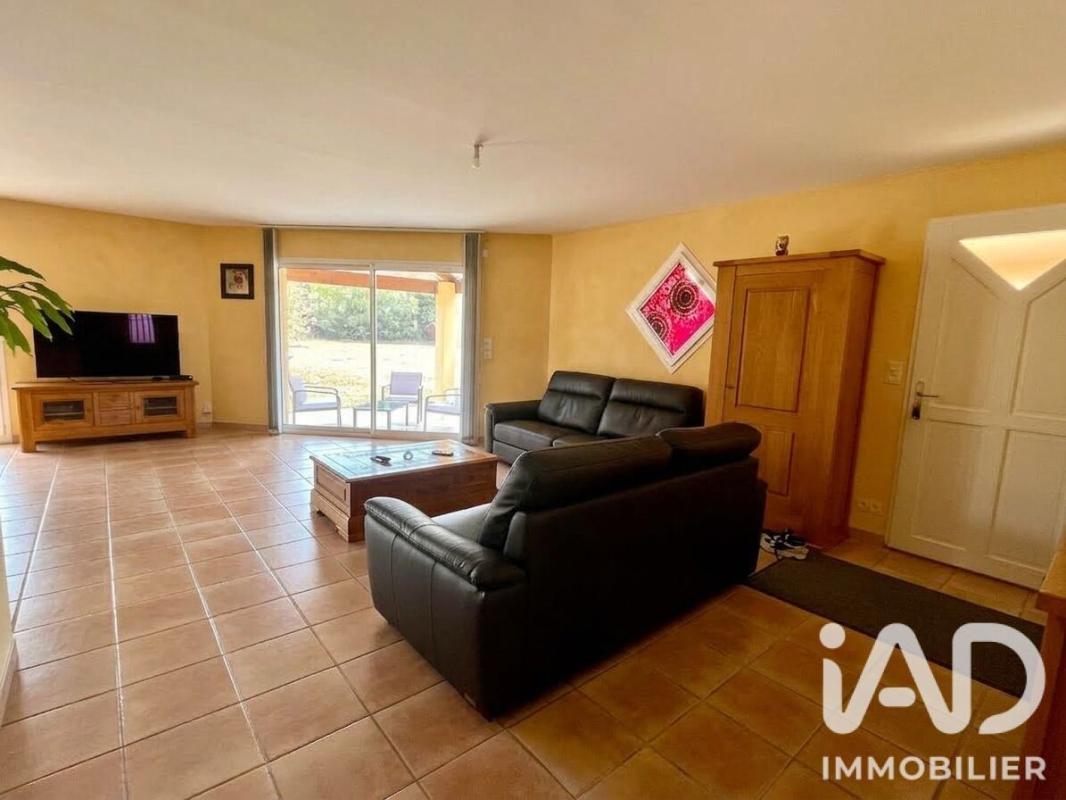 Maison 5 Pièce(s) Prignac-et-Marcamps - Photo 4