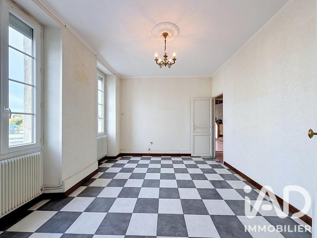 Maison 8 Pièce(s) Saint-Savinien - Photo 4