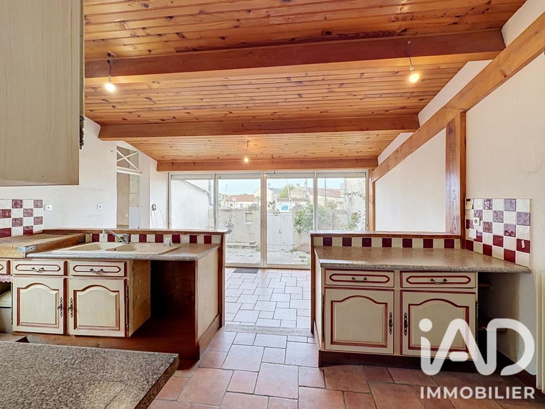 Maison 8 Pièce(s) Saint-Savinien - Photo 6