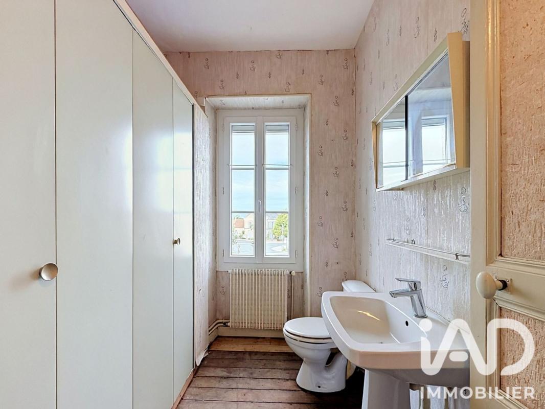 Maison 8 Pièce(s) Saint-Savinien - Photo 12