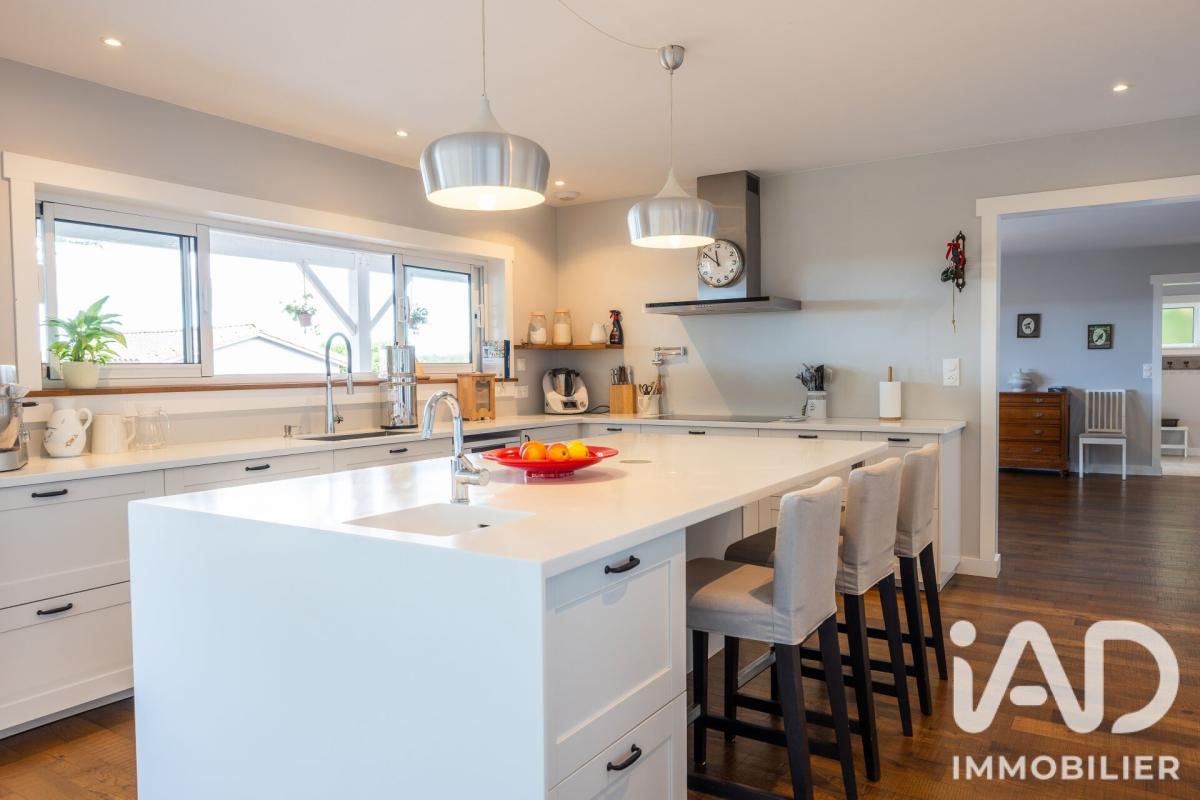 Maison 11 Pièce(s) Talmont-Saint-Hilaire - Photo 2