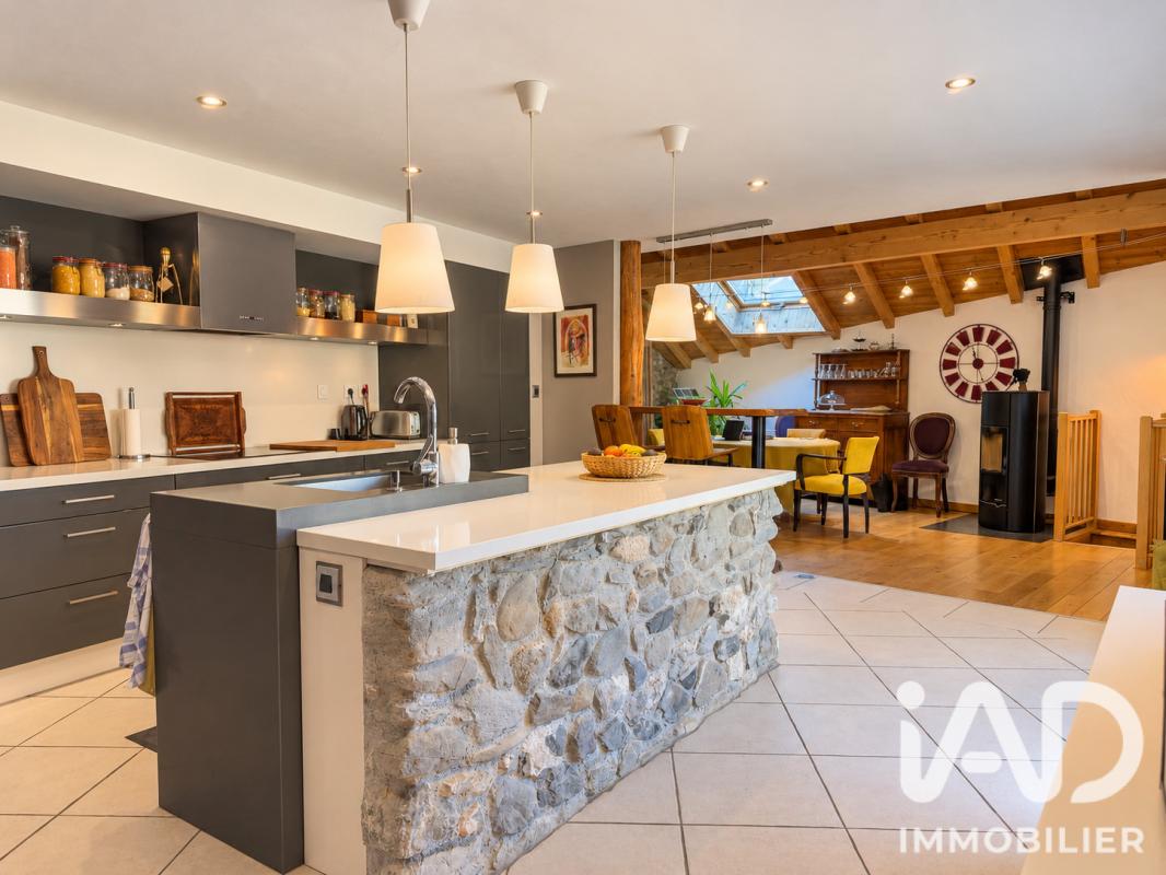 Maison 8 Pièce(s) Saint-Jean-de-Maurienne - Photo 6
