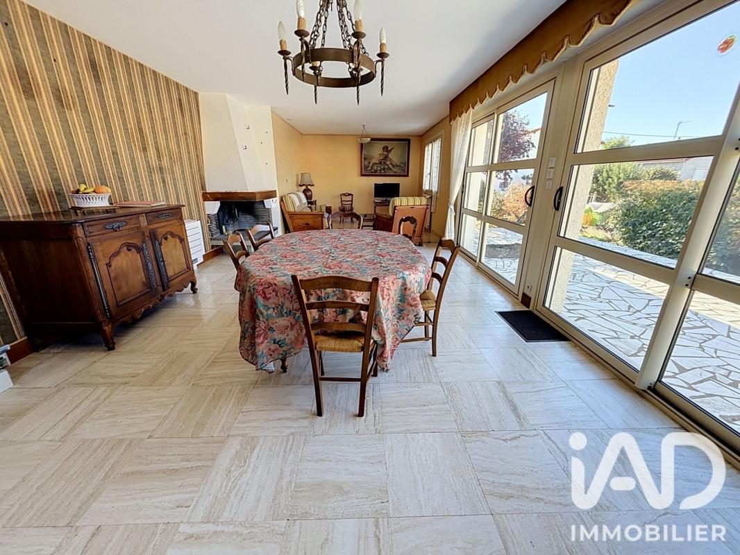 Maison 4 Pièce(s) Châtillon-sur-Thouet - Photo 2
