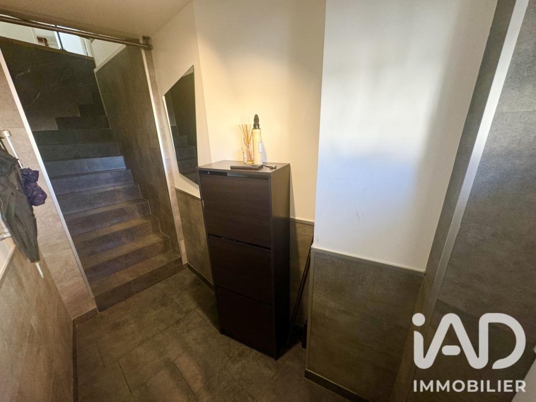 Appartement 5 Pièce(s) Saint-Denis-en-Val - Photo 2